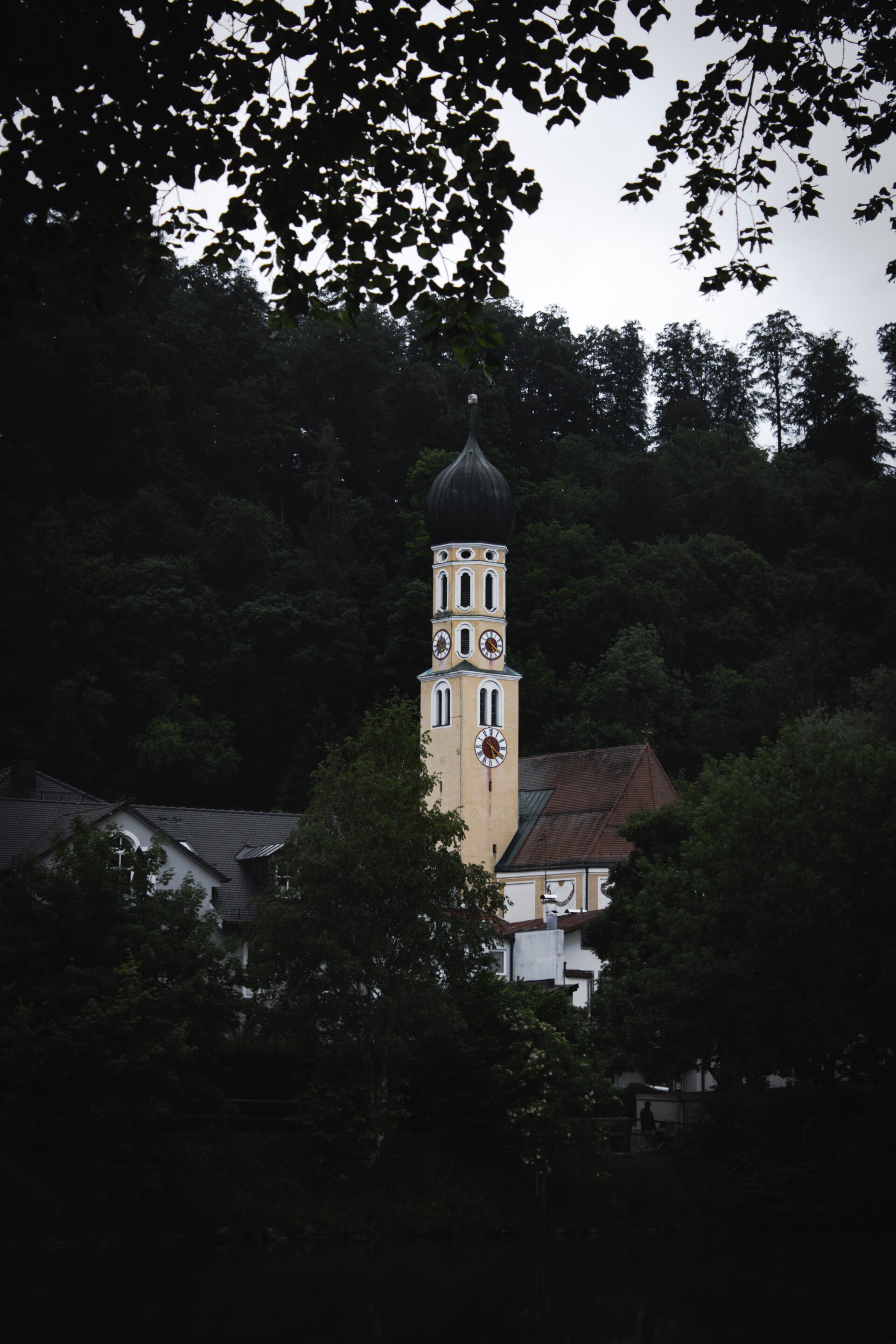 instagram: trenchophotography