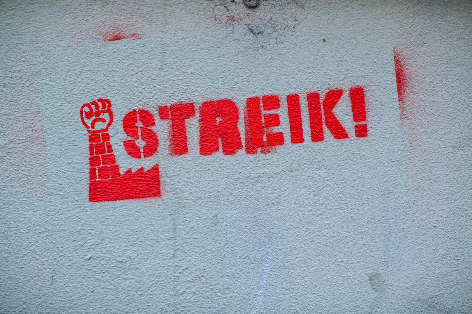 STREIK! – STRIKE – labor union fight for employee & fair payment | © Unsplash / Markus Spiske