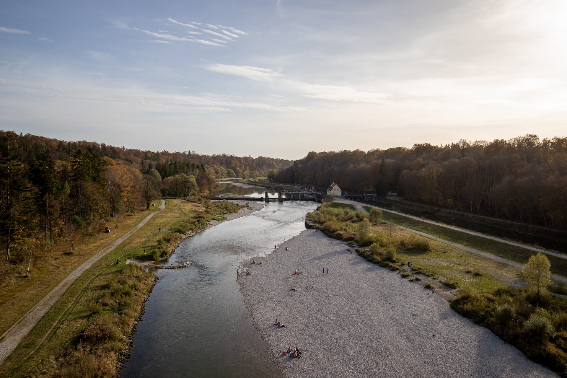 Golden autumn at Isar river