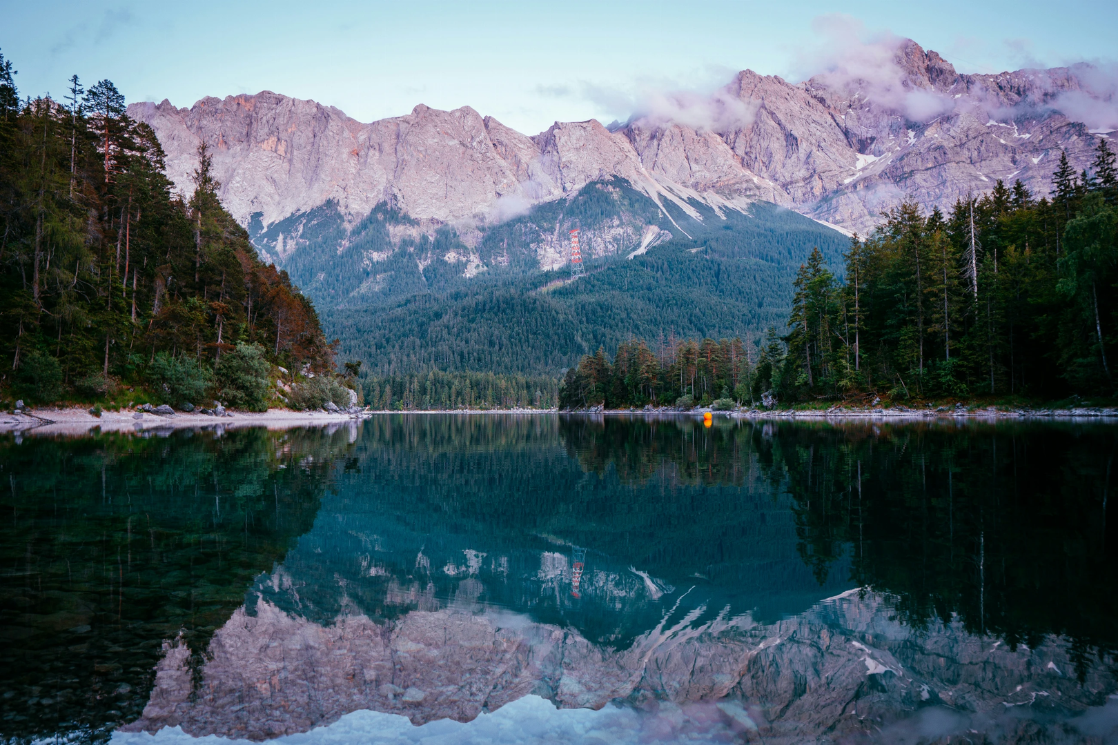 © Unsplash / Tobias Reich