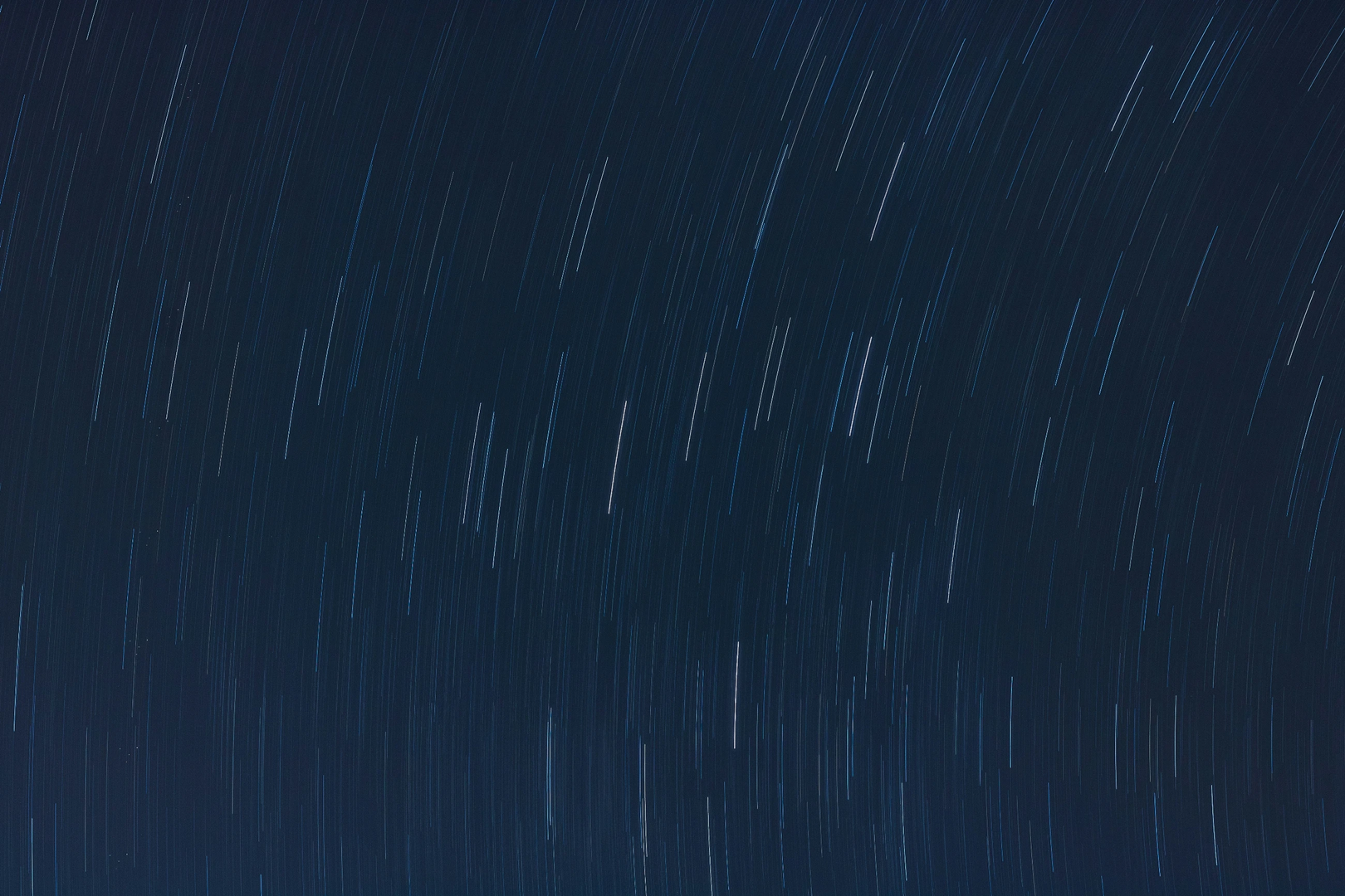 A dark nights Sky | © Unsplash / Jakob Braun