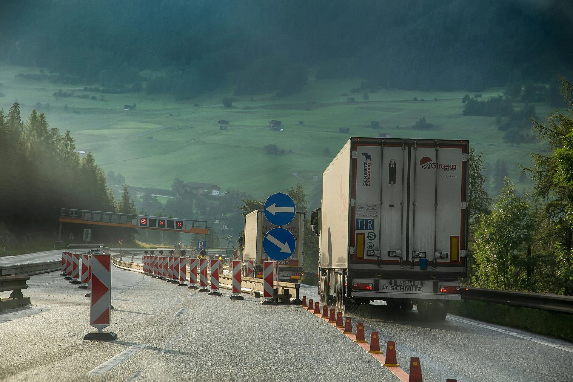 Transport throught Alpes - The Brenner Autobahn Autostrada del Brennero Auto Brennero, Brenner motorway refers to a major European truck route that connects Innsbruck in Austria to Modena in northern Italy.