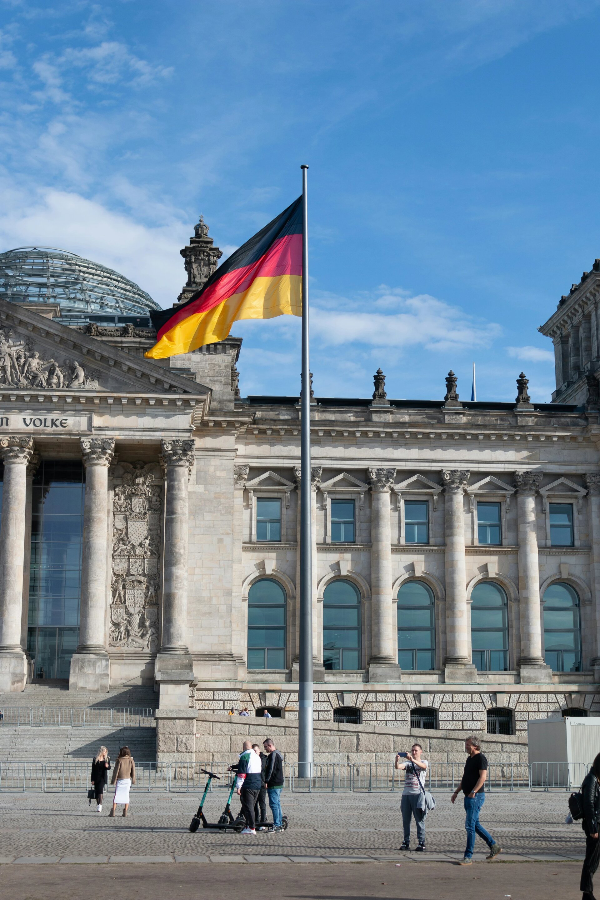 German flag reichstag berlin